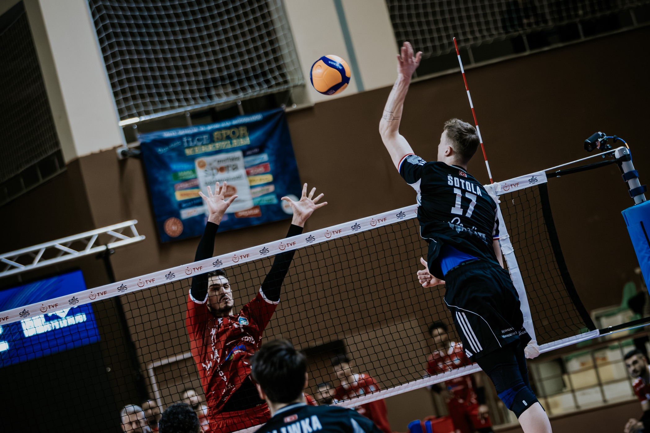 Akkuş Belediyespor: 0 - Halkbank: 3