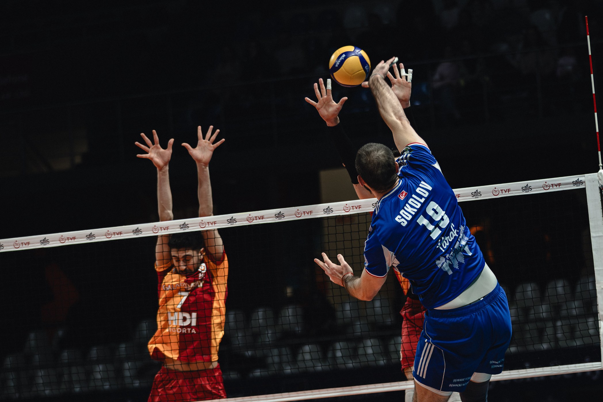 Galatasaray HDI Sigorta: 3 - Halkbank: 0