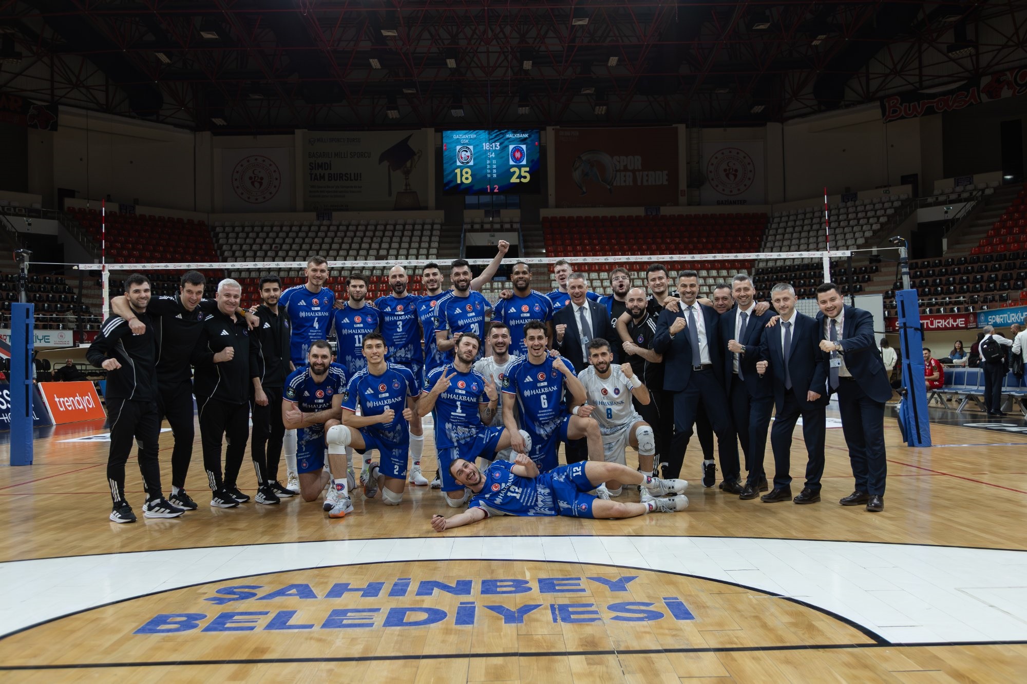 Gaziantep Gençlik Spor: 1 – Halkbank: 3