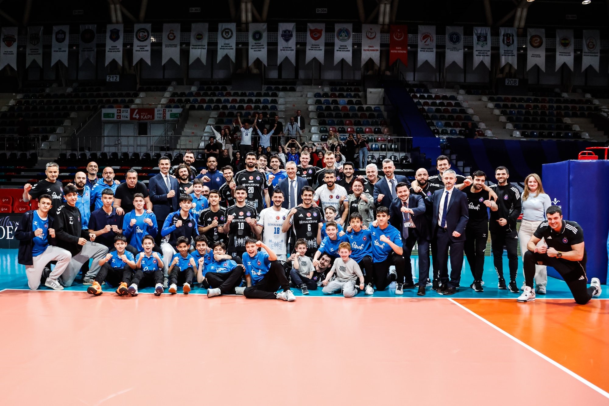 3-4 Play Off Etabı 3. Maç | Halkbank: 3 -  Spor Toto: 2