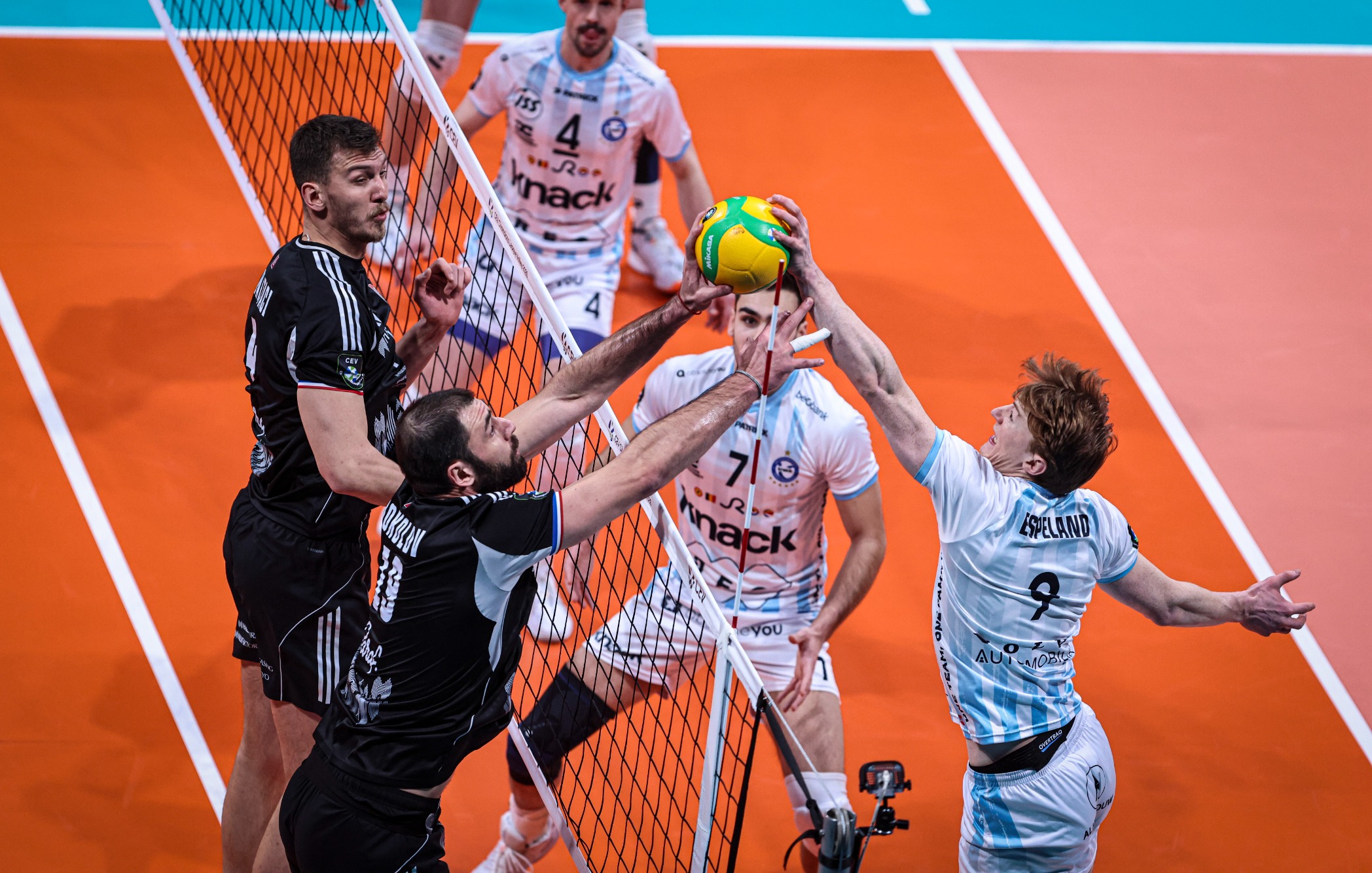 CEV Şampiyonlar Ligi | Halkbank ANKARA: 2 - Knack ROESELARE: 3