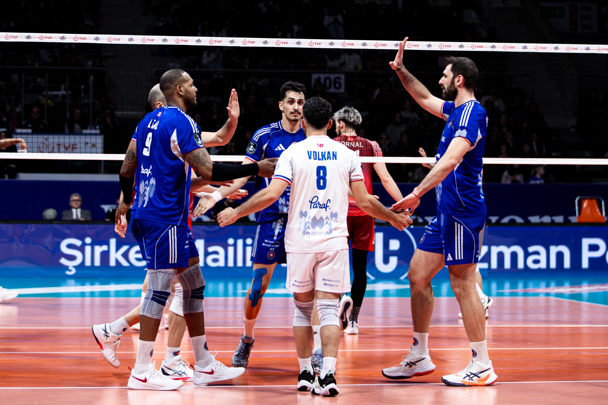 Ziraat Bankkart: 0 - Halkbank: 3 