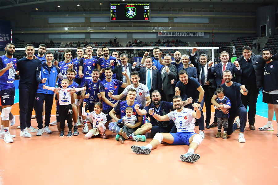 halkbanktan cev sampiyonlar liginde ikinci galibiyet