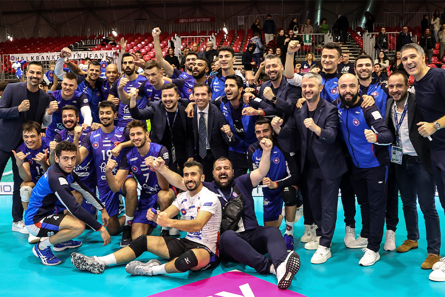 halkbank italyan devini deplasmanda yenmeyi basardi